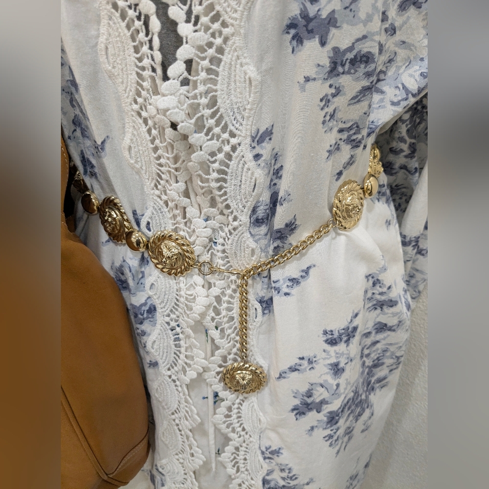 VINTAGE Floral Gold Lion Chain Belt